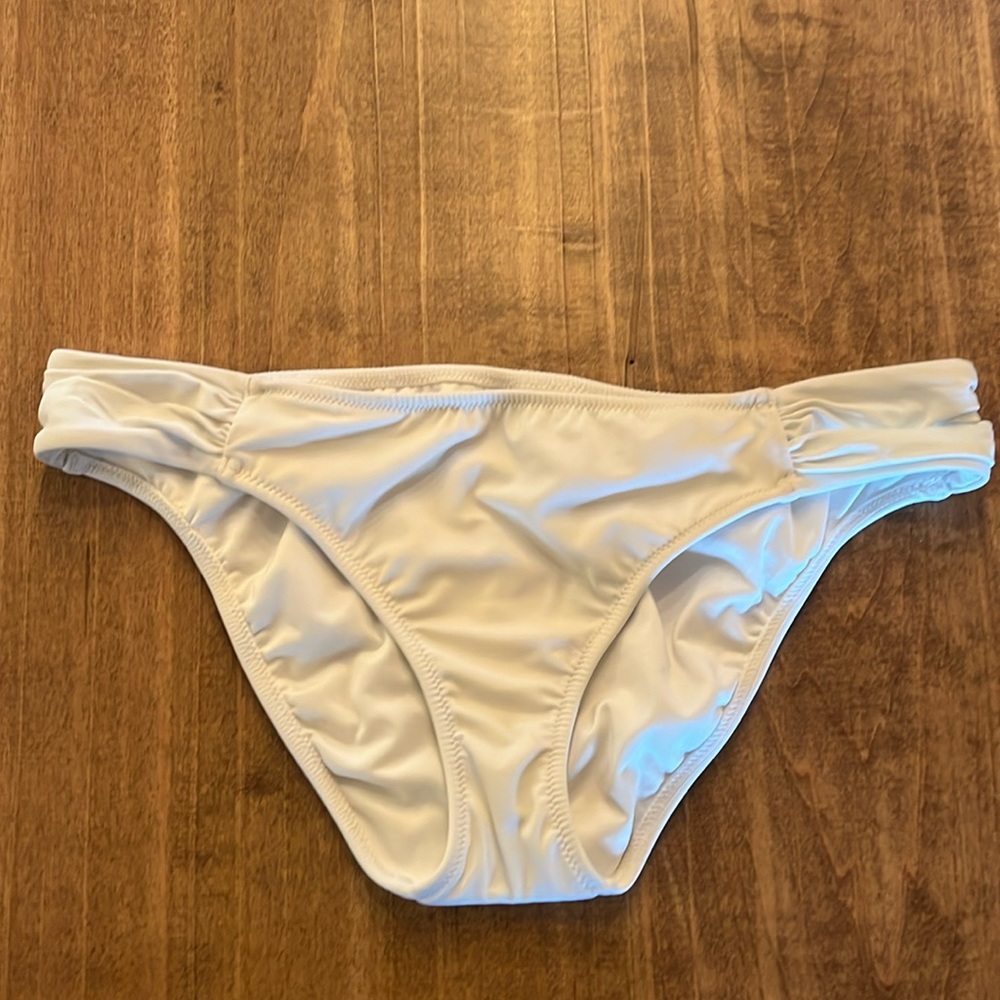 Victoria’s Secret white bikini bottoms - Medium